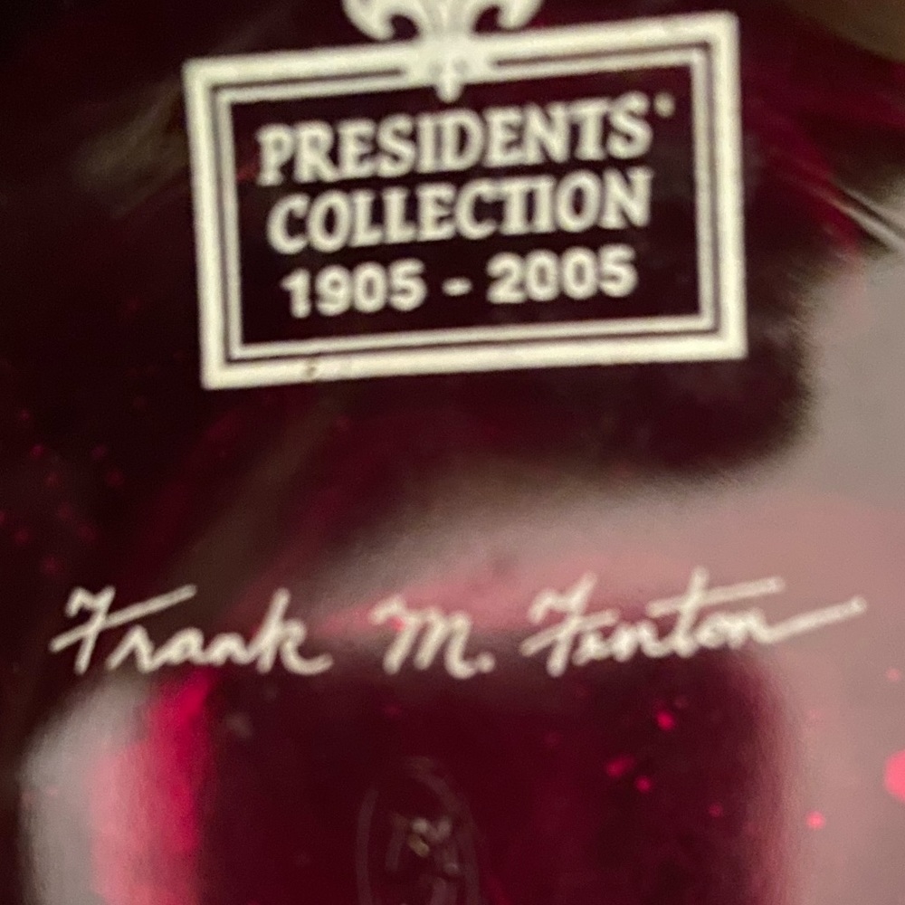 FENTON ART GLASS LTD EDITION PRESIDENT’S COLLECTION COVERED BOX W/ GRAPE… - Picture 12 of 16